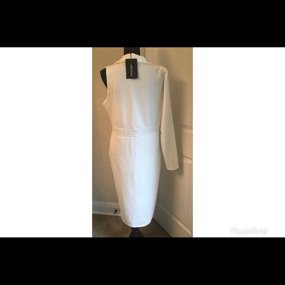 Pretty Little Thing Dress - Picture 7 of 11